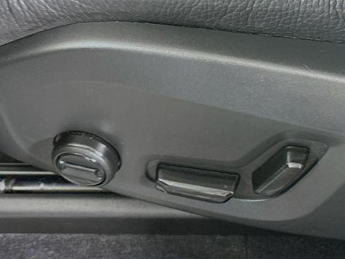 Used 2023 Volvo XC90 B6 Core image 13