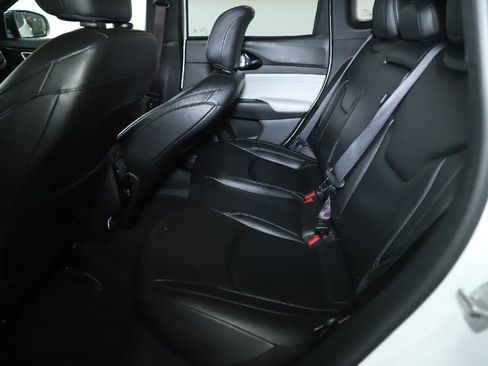 Used 2025 Jeep Compass Limited AWD/4WD image 14