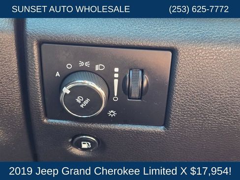 Used 2019 Jeep Grand Cherokee Limited X AWD/4WD image 27