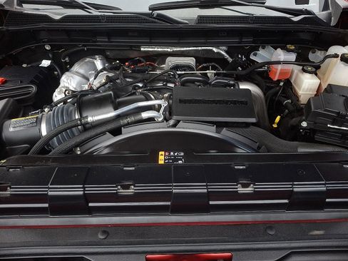 Used 2024 GMC Sierra 2500 AT4 w/ AT4 Premium Plus Package image 27