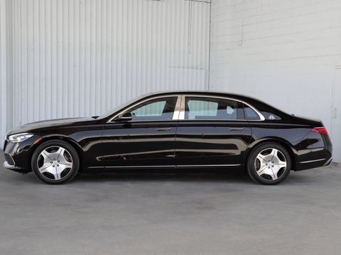 Used 2026 Mercedes-Benz Maybach S 580 4MATIC image 5