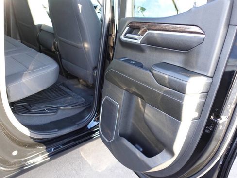 Used 2023 GMC Sierra 1500 Elevation image 16