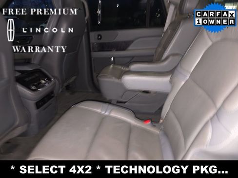 Used 2019 Lincoln Navigator Select w/ Technology Package image 14