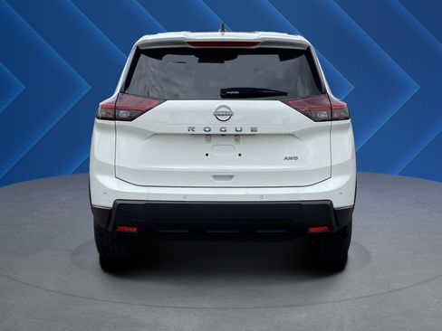 Used 2025 Nissan Rogue S AWD/4WD image 4