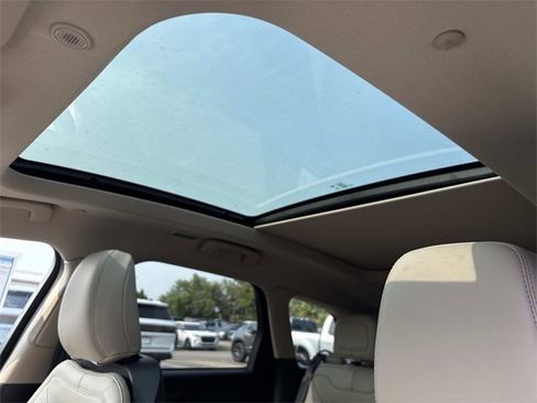 New 2025 Lincoln Corsair Grand Touring w/ Jet Appearance Package image 24