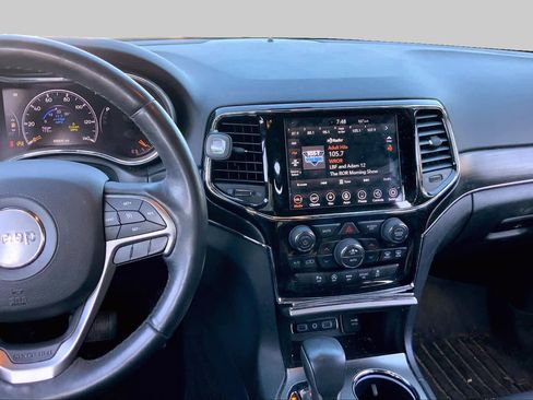 Used 2019 Jeep Grand Cherokee Limited AWD/4WD image 7