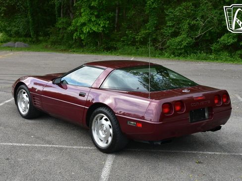 Used 1993 Chevrolet Corvette Coupe image 23