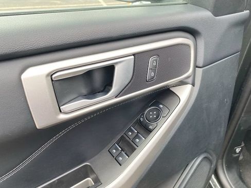 Used 2023 Ford Explorer XLT w/ Equipment Group 202A AWD/4WD image 22