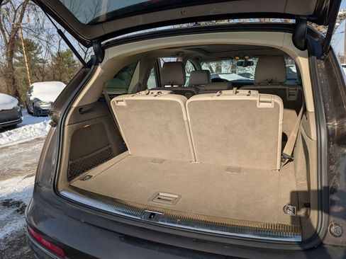 Used 2015 Audi Q7 TDI Prestige w/ Prestige Package image 18