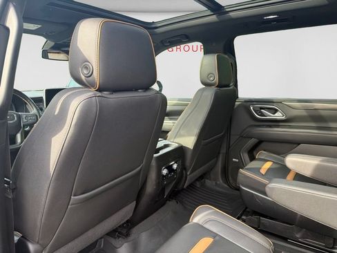 Used 2023 GMC Yukon XL AT4 w/ Technology Package AWD/4WD image 14