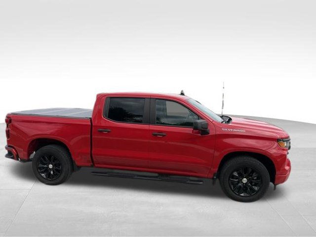 Used 2024 Chevrolet Silverado 1500 Custom RWD image 2