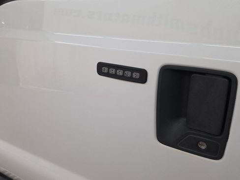 Used 2016 Ford F250 XLT w/ XLT Premium Package image 18