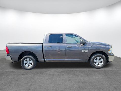 Used 2022 RAM 1500 Classic SLT w/ Electronics Group AWD/4WD image 2
