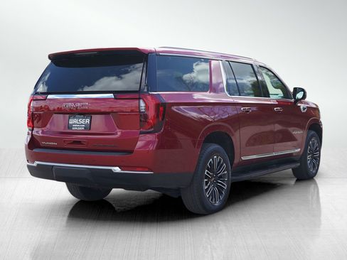 Used 2025 GMC Yukon XL Elevation AWD/4WD image 4