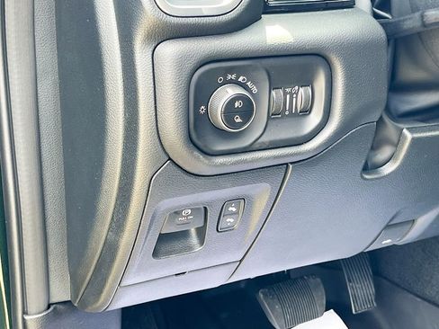 New 2026 RAM 1500 Laramie AWD/4WD image 10