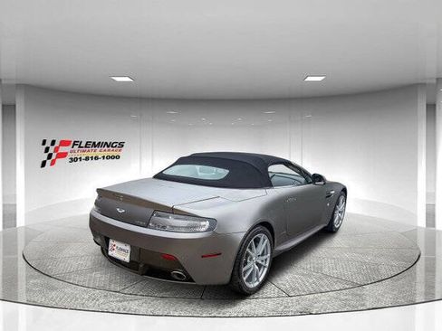 Used 2015 Aston Martin V8 Vantage Roadster image 13