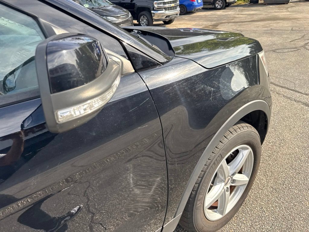 Used 2017 Ford Explorer XLT AWD/4WD image 56