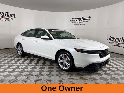 Used 2025 Honda Accord LX image 4