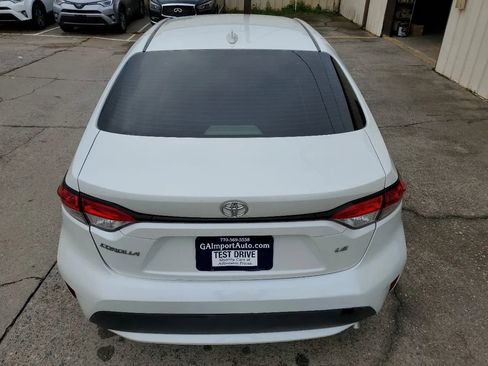 Used 2020 Toyota Corolla LE image 11