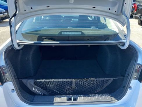 Used 2025 Nissan Versa SV w/ Trunk Package FWD image 10