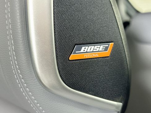 Used 2023 Nissan Kicks SR w/ SR Premium Package FWD image 18