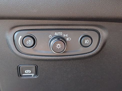 Used 2024 GMC Terrain AT4 w/ LPO, Floor Liner Package AWD/4WD image 13