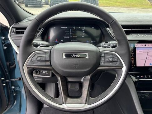 New 2026 Jeep Grand Cherokee L Limited w/ Limited Altitude Package RWD image 18