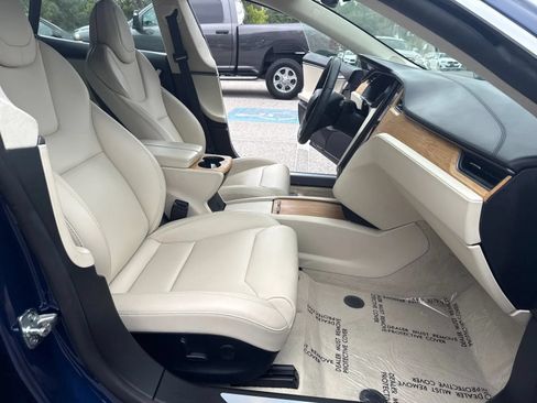 Used 2019 Tesla Model S Performance AWD/4WD image 16