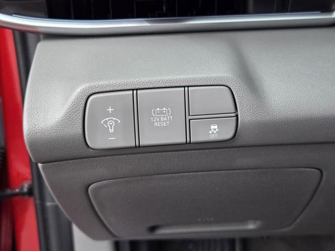 Used 2024 Hyundai Elantra Blue image 19