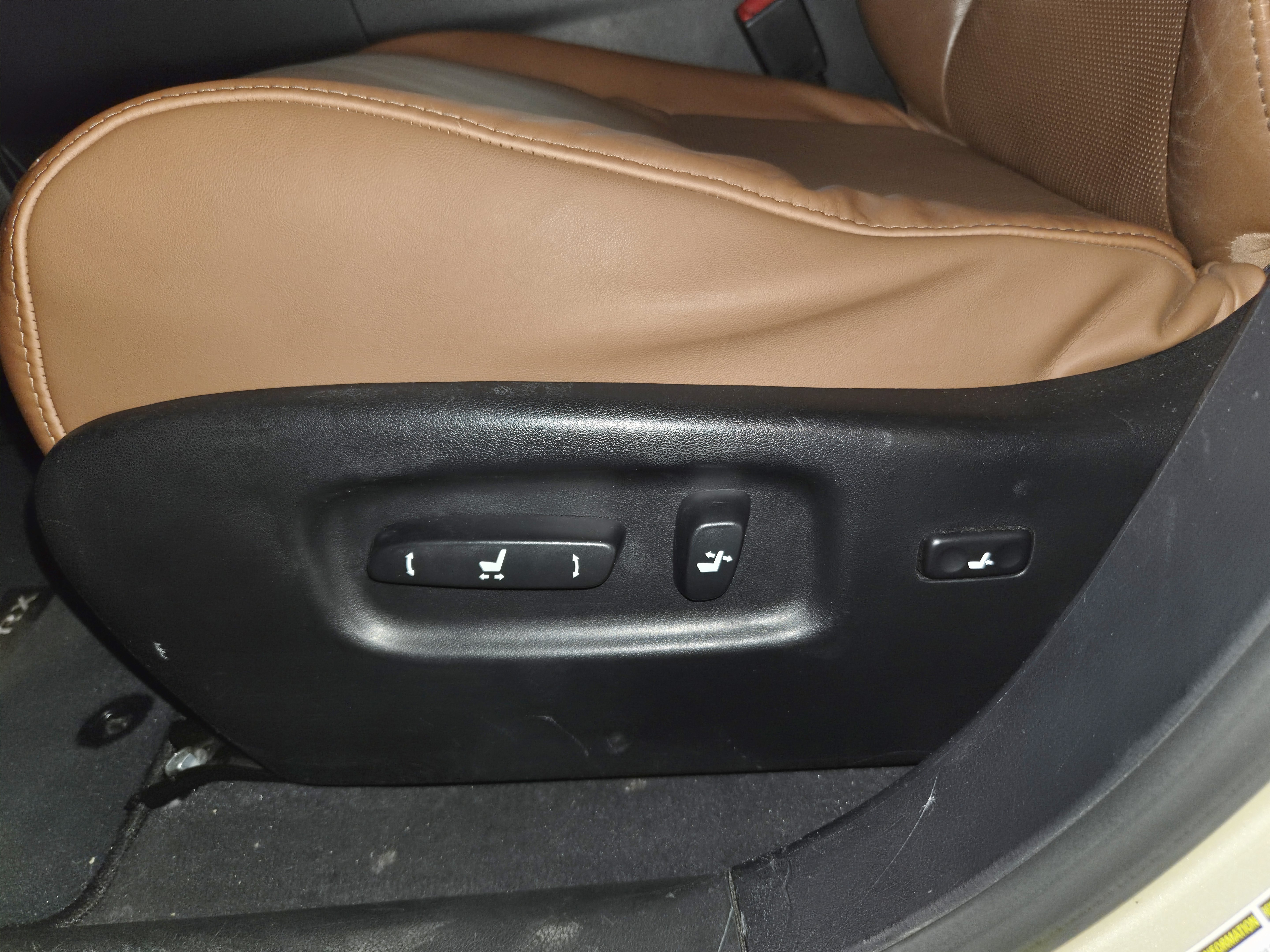 Used 2014 Lexus RX 350 AWD image 16