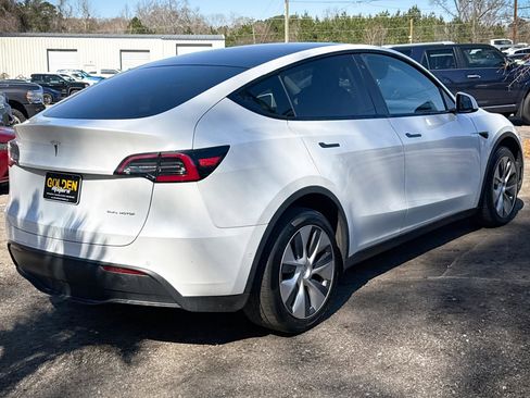 Used 2020 Tesla Model Y Long Range image 12