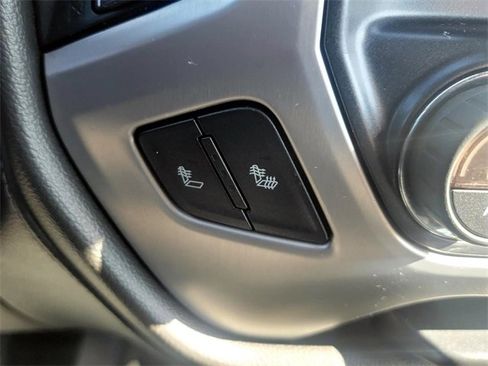 Used 2017 GMC Sierra 1500 SLE w/ SLE Value Package image 29