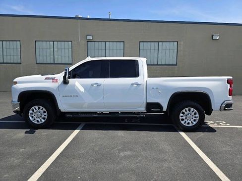 Used 2023 Chevrolet Silverado 2500 LTZ w/ LTZ Plus Package AWD/4WD image 4
