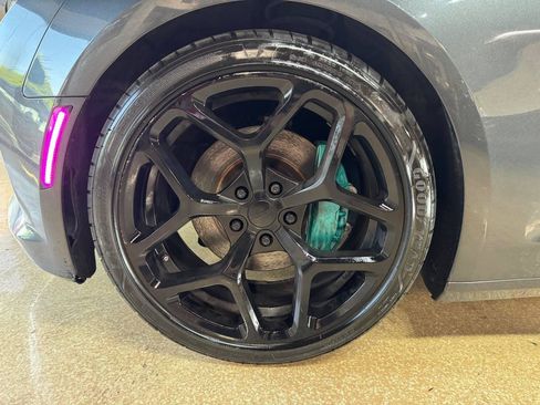 Used 2016 Chevrolet Camaro SS RWD image 40