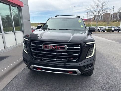 Used 2025 GMC Yukon AT4 image 10