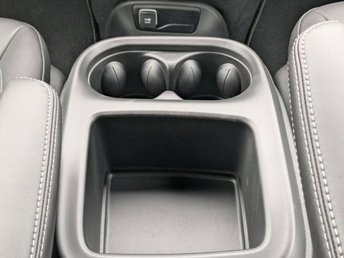 New 2026 Chrysler Pacifica Select image 22