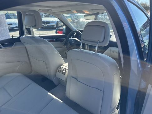 Used 2010 Mercedes-Benz C 300 Sedan image 17