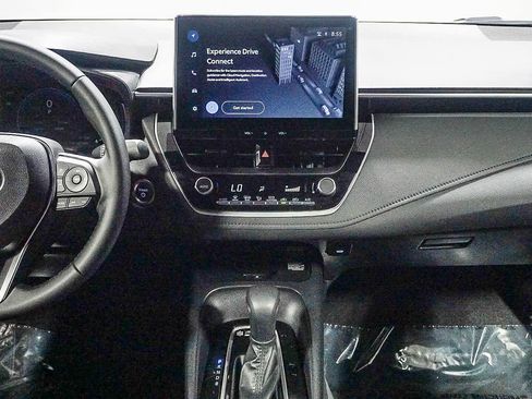 Certified 2025 Toyota Corolla SE w/ SE Premium Package FWD image 16