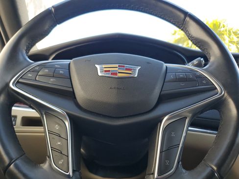 Used 2018 Cadillac XT5 Luxury w/ Driver Awareness Package image 25