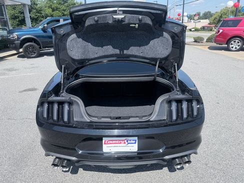 Used 2018 Ford Mustang GT Premium RWD image 8