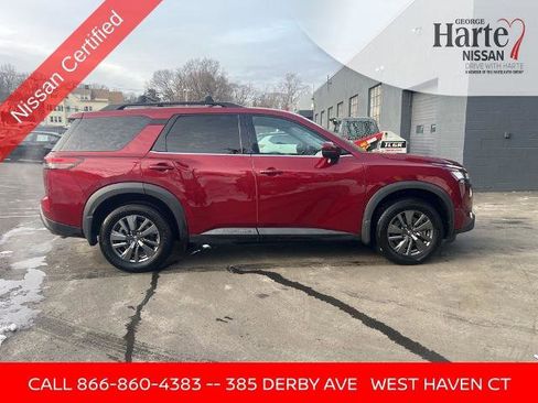 Certified 2022 Nissan Pathfinder SV w/ Cargo Package image 6