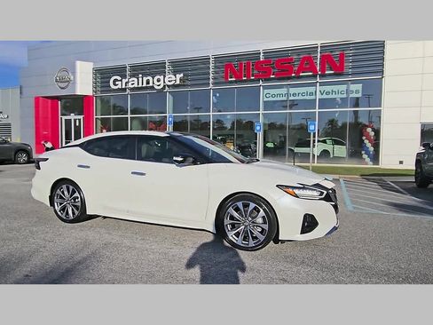 Used 2023 Nissan Maxima Platinum w/ Sport Mat Group FWD image 37