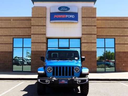 Used 2021 Jeep Gladiator Sport AWD/4WD image 3
