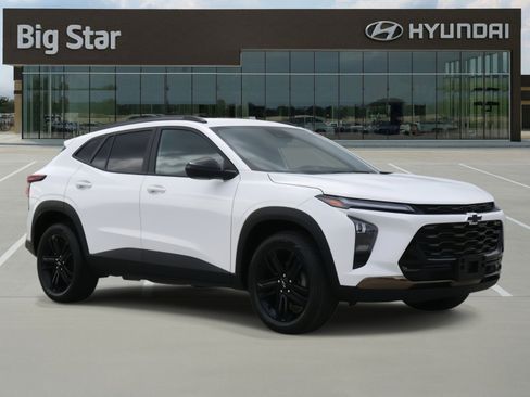 Used 2025 Chevrolet Trax ACTIV image 6