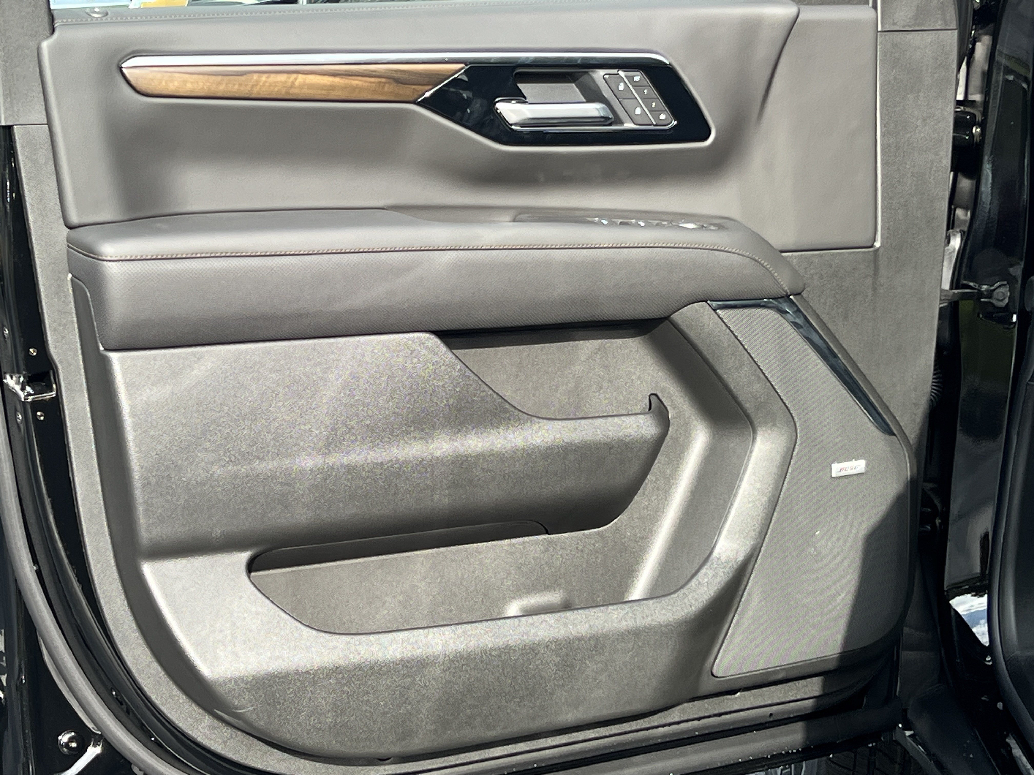 New 2027 Chevrolet Tahoe High Country AWD/4WD image 11