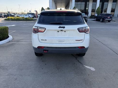 Used 2020 Jeep Compass Trailhawk image 6