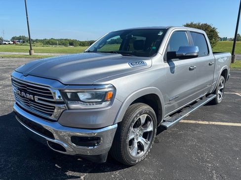 Used 2019 RAM 1500 Laramie AWD/4WD image 1