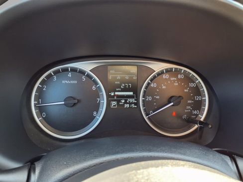 Used 2025 Nissan Kicks Play S FWD image 17