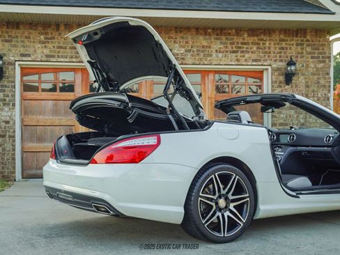 Used 2015 Mercedes-Benz SL 550 image 81