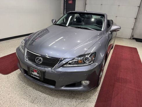 Used 2012 Lexus IS 350C w/ Luxury Pkg RWD image 5